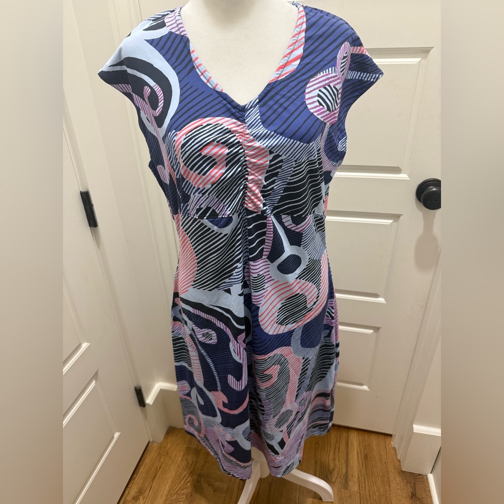 Title Nine. Amelia Diamalete Dress. Blues/Coral/purplish Pink. Size Large.